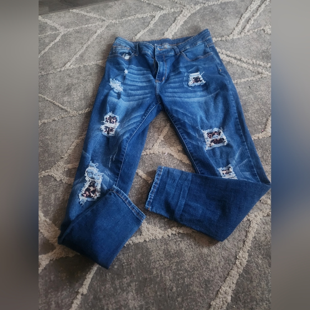 Distressed Animal Print Womans Blue Jeans